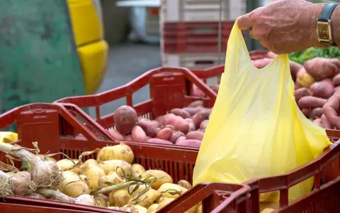 Care este diferența dintre cartofii noi și cei obișnuiți. Care sunt mai sănătoși