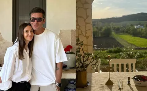Adela Popescu, Radu Vâlcan și cei trei copii au petrecut prima noapte la casa din Șușani: „O saltea, un șemineu, un pickup și câteva viniluri”
