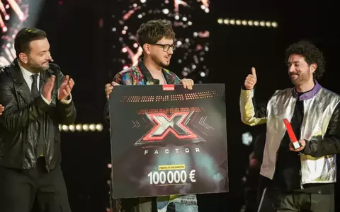George Radu a câștigat X Factor 2025. Concurentul din echipa lui Marius Moga a obținut trofeul și premiul de 100.000 de euro: „Ai făcut-o din prima, bravo!”