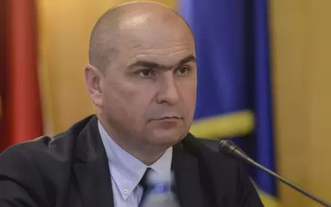 Ilie Bolojan a publicat un document despre achizițiile publice. Klaus Iohannis a cheltuit 22 de milioane de euro pe călătorii de lux
