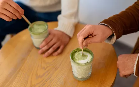 Ce beneficii are matcha pentru organism. Băutura a devenit virală pe TikTok