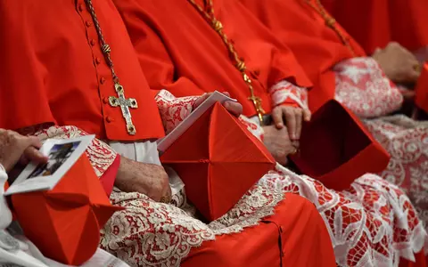 Ce înseamnă conclav și cum se desfășoară ritualul de alegere a noului papă. Culisele procesului secret de la Vatican