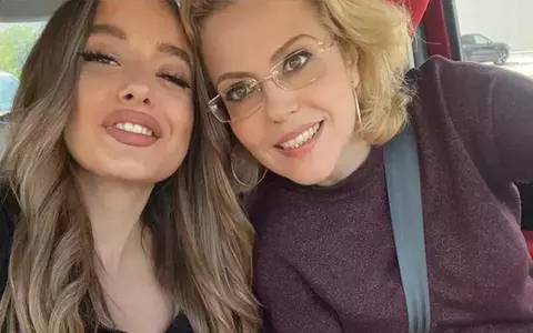 Raluca Moianu, mândră că este bunică tânără, la doar 55 de ani: „Și tatăl Marei cred că zâmbește de acolo, de Sus”/ Mara Ancuța, fiica ei, a născut în urmă cu câteva zile