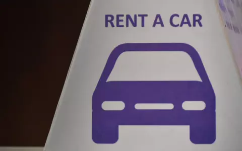 De ce tot mai mulți români aleg închirierile auto pentru călătoriile de business