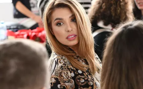 Sorana Darclee de la ASIA, implicată într-un accident rutier. Artista se afla în mașină cu iubitul ei: „Bărbatul făcuse infarct la volan și așa a intrat în noi"