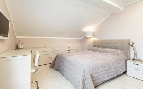 Top 5 motive să investești în parchetul Herringbone din lemn masiv de stejar