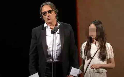 Claudiu Bleonț își cere iertare după ce și-a umilit fiica de 11 ani pe scena de la Premiile Gopo: "O iubesc enorm! Uneori se pot spune lucruri într-un mod care nu ajută, ci rănește"