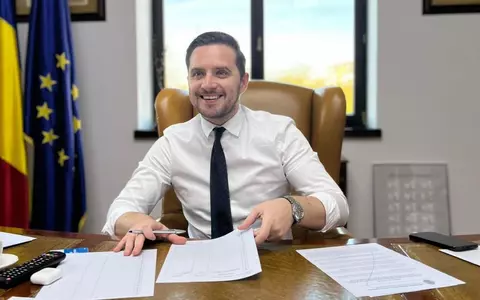 Cine este Stelian Bujduveanu, primarul interimar al Capitalei. Are 36 de ani, provine dintr-o familie bogată și este tatăl a doi copii