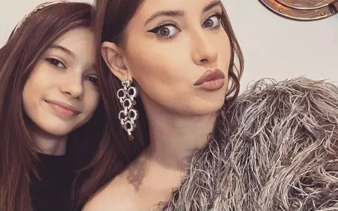 Iulia Albu a povestit prin ce a trecut fiica ei, care urma să fie pasager în trenul lovit în gara Constanța: "Mikaela este în stare de şoc. Și-a văzut prietena întinsă pe asfalt"