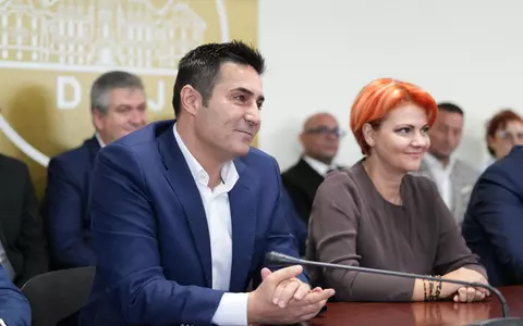 Cine este Claudiu Manda. În 2019, europarlamentarul s-a căsătorit cu Olguța Vasilescu și are un băiat din mariajul anterior