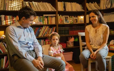 Nicușor Dan nu va schimba mansarda închiriată cu Palatul Cotroceni, dacă ajunge președintele României. Ce le-a promis copiilor săi: "Nu sunt deloc stresat din punct de vedere material"