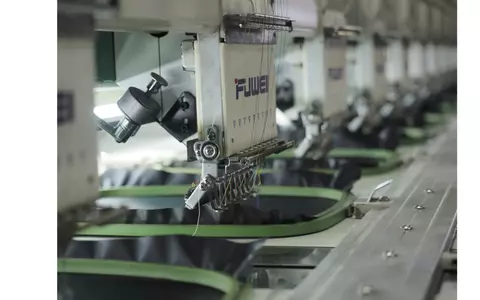 Mașină de brodat vs broderie manuală – 3 Avantaje și dezavantaje