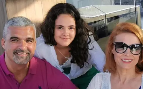 Ce provocări întâmpină Aurelian Temișan în creșterea fiicei sale adolescente, Dora: „S-a pierdut mult din acuratețea vieții, din simplitatea și curățenia ei. Tentațiile de azi sunt mult mai mari” / EXCLUSIV