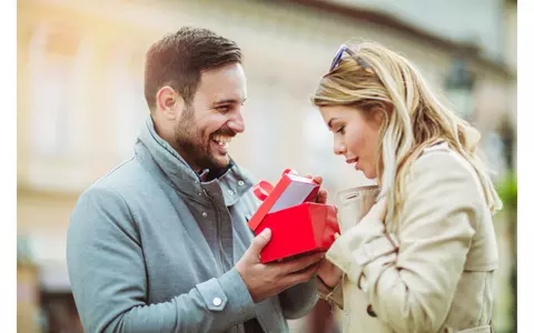 Top 5 cadouri de lux pentru persoana iubită