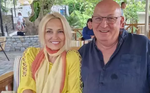 Bebe Cotimanis recunoaște că el și iubita lui, Iulia Dumitru, au discuții în contradictoriu, după 9 ani de relație: „Fără discuție că există și certuri!”. De la ce obicei nu se abat niciodată
