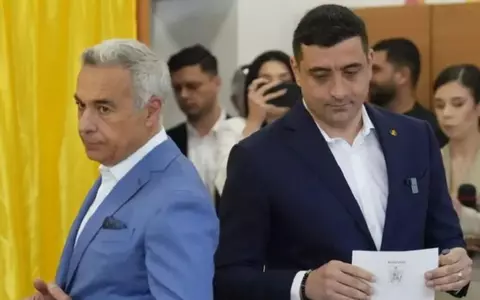 Ce mesaj a transmis Călin Georgescu înainte de turul 2 al alegerilor prezidențiale: „Tăcerea este plină de cuvinte care mocnesc în suflet și în gânduri”. Nu îl menționează deloc pe George Simion