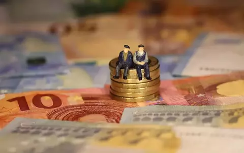 Cine sunt pensionarii care vor primi pensii duble în luna mai