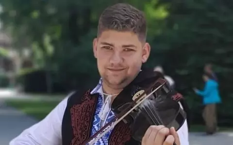 Liviu Dobre de la "Românii au talent" a murit, la 18 ani, după ce a fost lovit de fulger în casă, în timp ce cânta la vioară. Cum s-a întâmplat tragedia
