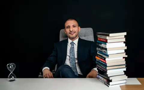 Ștefan Mandachi, acuzat de mama fiicei sale de agresiuni fizice și psihice. A cerut ordin de protecție împotriva lui: „M-a amenințat de multe ori cu moartea”
