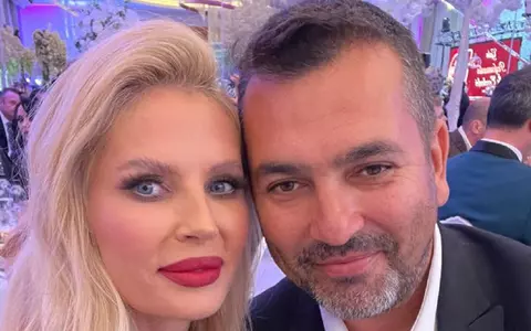 Cum mențin Andreea Bănică și Lucian Mitrea pasiunea în cuplu și de la ce apar certurile lor, după 17 ani de căsnicie: „E primul lucru de la care pornesc divergențele”