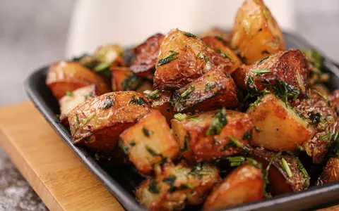 Ce este Batata Harra. Preparatul libanez e apreciat pentru gustul său picant și aromele intense