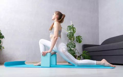 Ce accesorii sunt necesare atunci când începi să practici yoga?