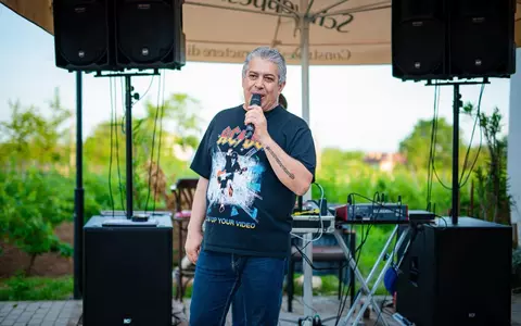 DJ-ul Florin Oancea a murit la 56 de ani. Mesajul sfâșietor al partenerei sale: „Am sufletul gol. Ce caut nu mai este, iar eu nu știu cum o să mai fiu”