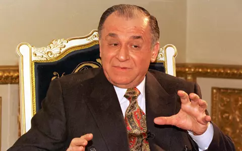 Noi detalii despre starea de sănătate a lui Ion Iliescu. Este suspect de cancer pulmonar și a fost pus pe oxigen: „Potențial malign foarte mare, peste 80%”