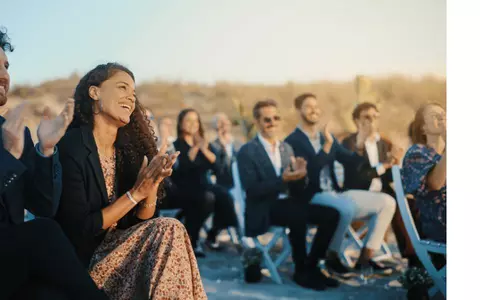 Cum te îmbraci pentru o petrecere de zi în aer liber: idei de ținute șic și confortabile