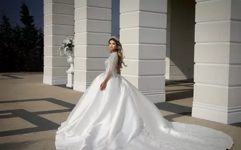 5 Sfaturi utile pentru alegerea rochiei de mireasă plus size