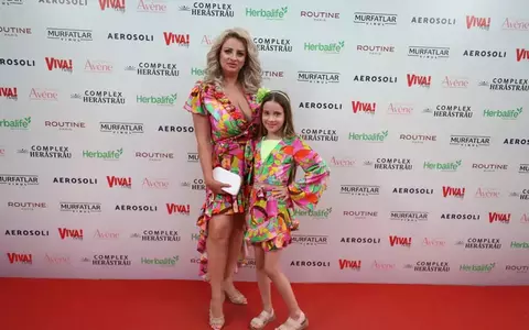 Cine comandă în casa Sânzianei Buruiană: ”Soțul meu trebuie să ne asculte pe noi”. Ce a povestit despre Izabela, fiica ei cea mare, care îi calcă pe urme / EXCLUSIV