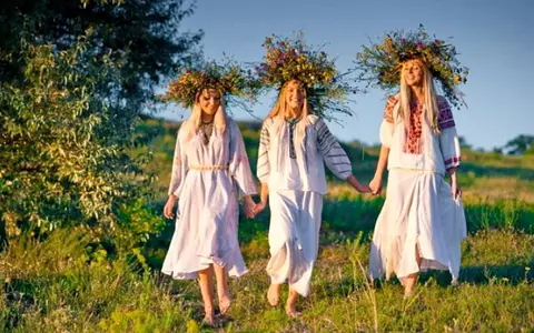 Sânzienele sau Drăgaica – superstiții și tradiții. Ce trebuie și ce este interzis să faci în această zi, când porţile cerului se deschid