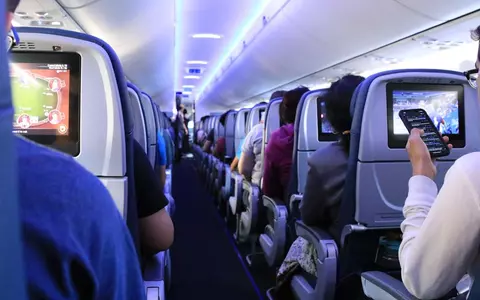 Atenție la roaming în avion sau pe mare, riscați facturi uriașe, chiar dacă vă aflați în spațiul UE! / Avertismentul ANCOM
