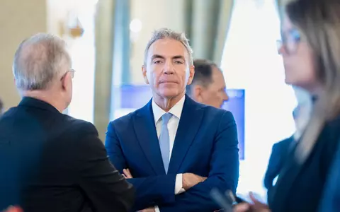 Vicepremierul Dragoș Anastasiu a recunoscut în instanță că a dat mită unui inspector ANAF  pentru ca "totul să fie bine". Reacția USR: "Nu a fost condamnat penal, a fost martor în dosar"