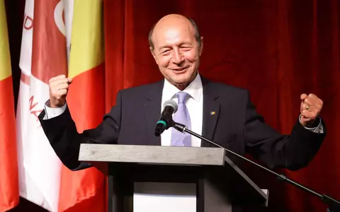 Traian Băsescu și-a redobândit, la CCR, privilegiile de fost președinte, pierdute pentru că a colaborat cu Securitatea