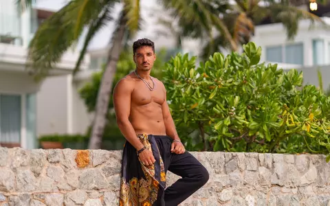 Cine este ispita Octavian Grigorescu de la Insula Iubirii. Are 26 de ani, locuiește în Bali și este DJ: „Înțeleg tentația, dar nu trăiesc pentru ea”