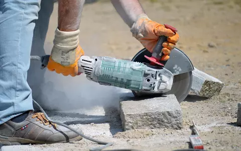 De ce este important să folosești mașini profesionale pentru tăierea betonului și asfaltului