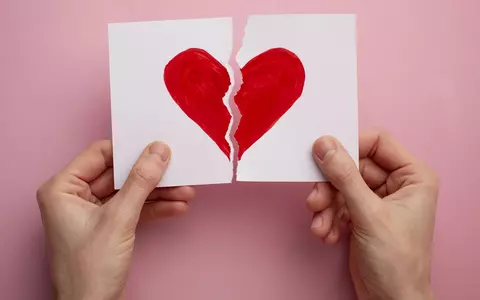 O vedetă din showbiz-ul românesc s-a despărțit în secret de partenerul ei: „E greu. Viața nu-i mereu despre zile senine”. Au împreună o fiică de 2 ani