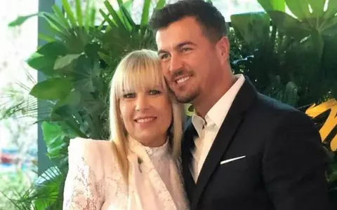 Povestea de dragoste dintre Elena Udrea și Adrian Alexandrov. Cum s-au cunoscut și ce diferență de vârstă este între ei: "Vorbeam amândoi la persoana a doua"