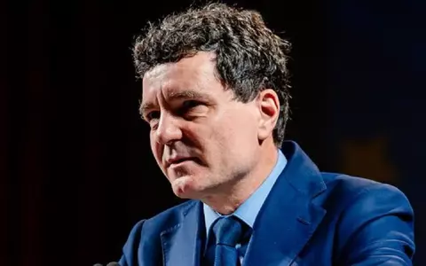 Răspunsul lui Nicușor Dan când a fost întrebat despre interzicerea cumulării pensiei cu salariul în sistemul public: „Există două componente”. Măsura e inclusă în pachetul Guvernului Bolojan