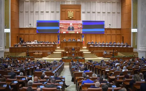 Parlamentarii cu locuințe în București sau Ilfov nu vor mai beneficia de decontarea chiriei. Legea a fost votată aproape în unanimitate