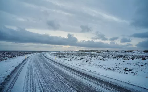 Sfaturi de conducere de iarnă pe care trebuie să le urmați