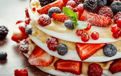 Cum să ai cea mai frumoasă nuntă cu ajutorul unui tort făcut la comandă
