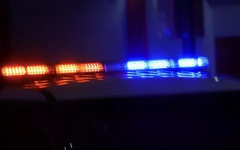 O femeie de 43 de ani a fost înjunghiată pe stradă, în Buftea, de fostul iubit. Cu o zi înainte, obținuse ordin de restricție împotriva lui