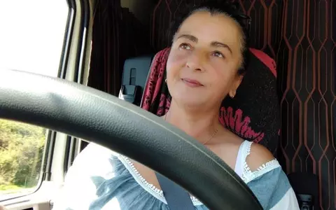Povestea Adrianei Mureșan, șoferiță de tir în Spania: "Dacă faci o meserie din plăcere sau pasiune, satisfacțiile sunt imense. Dar dacă nu, ești condamnat la o muncă silnică pe viață"