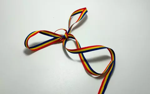 Care este diferența dintre aniversare și comemorare