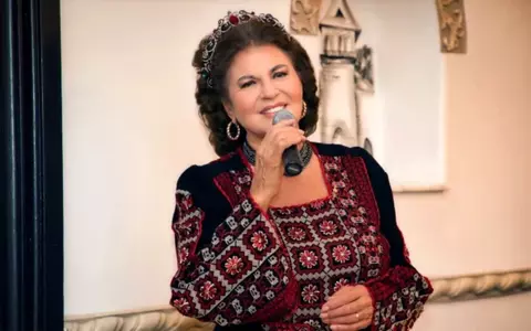 Irina Loghin a urcat pentru prima dată pe scenă, de când a murit soțul său: "Voi mi-ați fost alături la bine și la greu!"/ Cum arată artista la 86 de ani