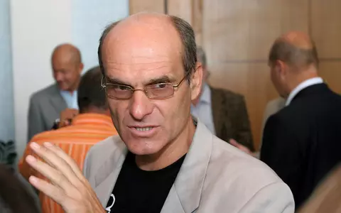CTP îi recomandă ironic lui Nicușor Dan să-l pună premier pe Radu Burnete, consilierul care nu crede în recesiune: „Să-l dea jos pe Bolojan. Așa, vom fi plini de bani și fericiți”