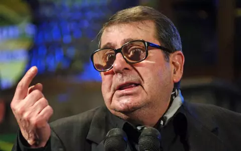 Dramele și secretele regretatului Nicu Constantin. A fost vânzător de lapte și cărător de bagaje, a visat să fie marinar și a devenit o legendă a teatrului de revistă