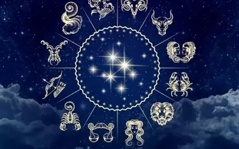 Horoscop 17 august 2025. Nativii care își joacă norocul în dragoste și cei care riscă totul în afaceri